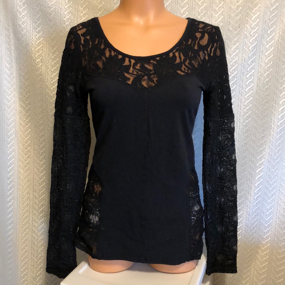 NWT!! Free People Black Lace Long Sleeve Keyhole Shirt M